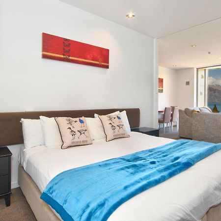 Lakes Edge Apartment Куийнстаун Екстериор снимка