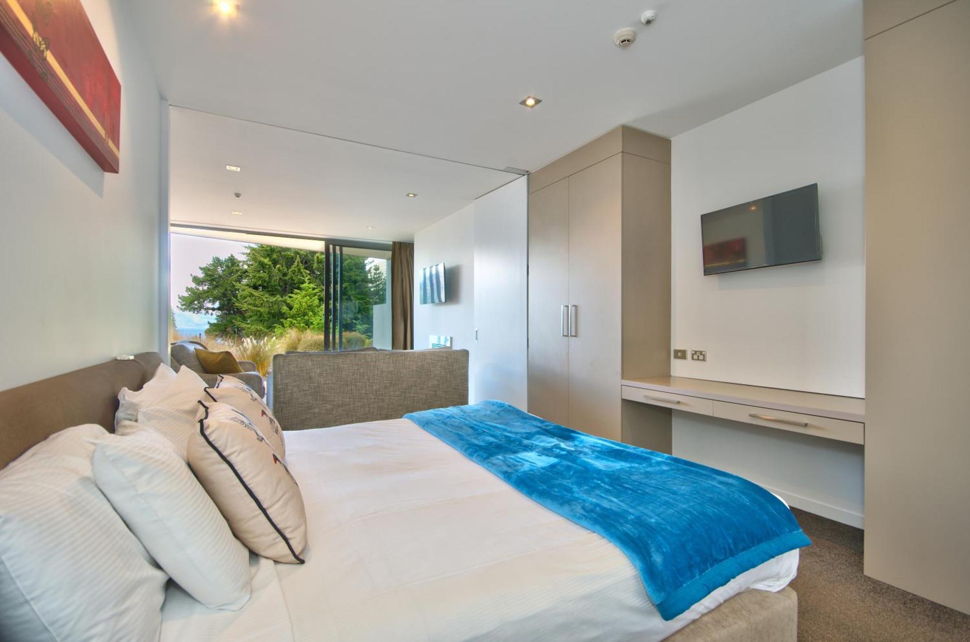 Lakes Edge Apartment Куийнстаун Екстериор снимка